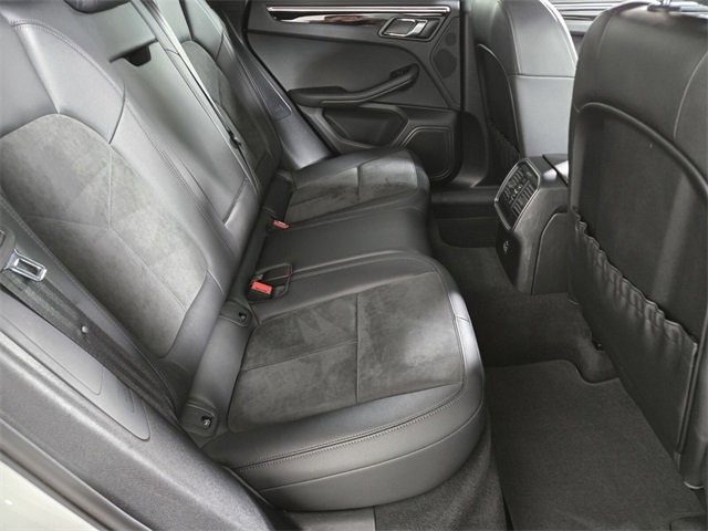 Used 2021 Porsche Macan Base image 21