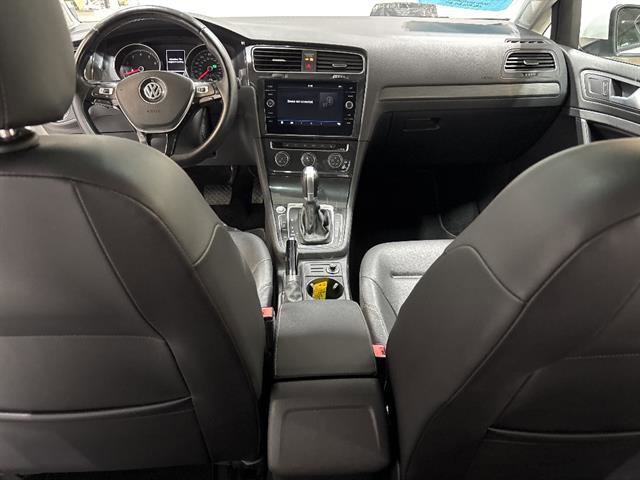 Used 2019 Volkswagen Golf SE image 25