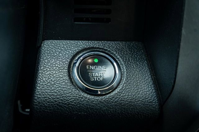 Used 2016 Ford F150 Lariat w/ Equipment Group 502A Luxury AWD/4WD image 29