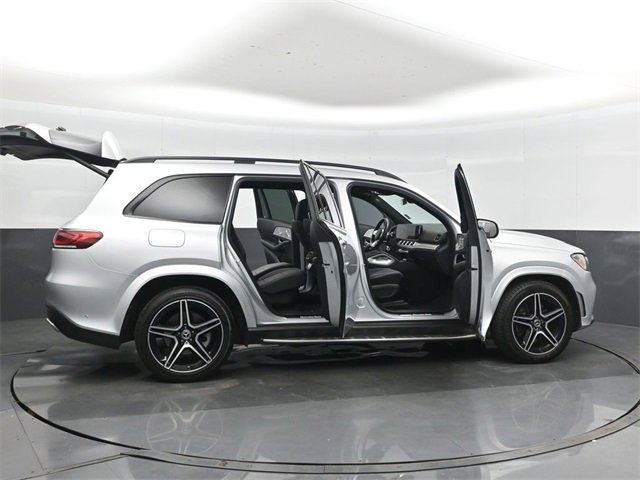 Used 2021 Mercedes-Benz GLS 580 4MATIC image 46