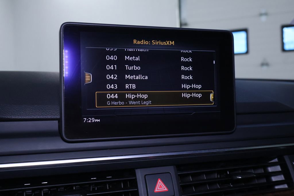 Used 2019 Audi A4 2.0T Premium w/ Convenience Package image 32