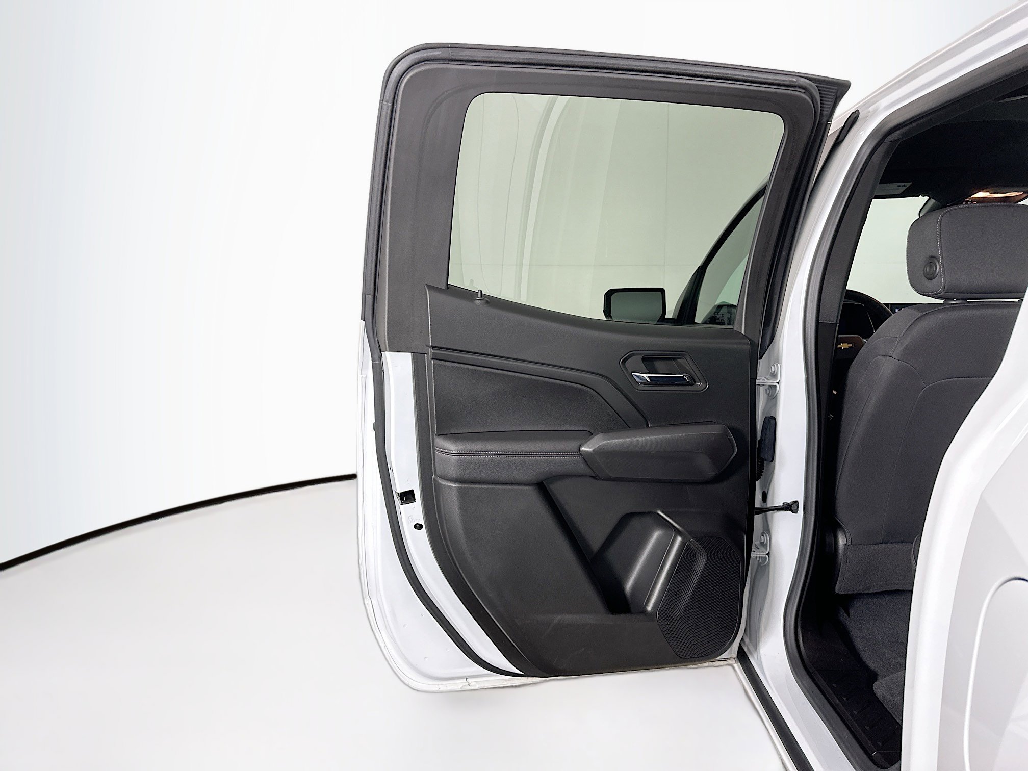 Used 2024 Chevrolet Colorado LT w/ LT Convenience Package image 25