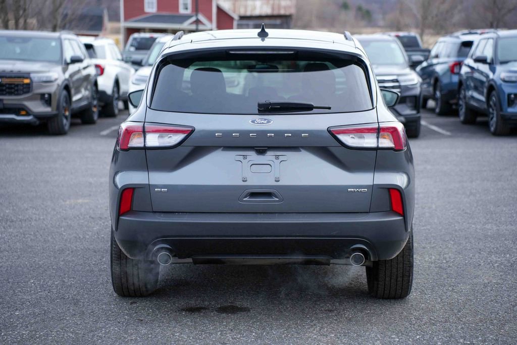 Certified 2022 Ford Escape SE w/ SE Sport Appearance Package image 6