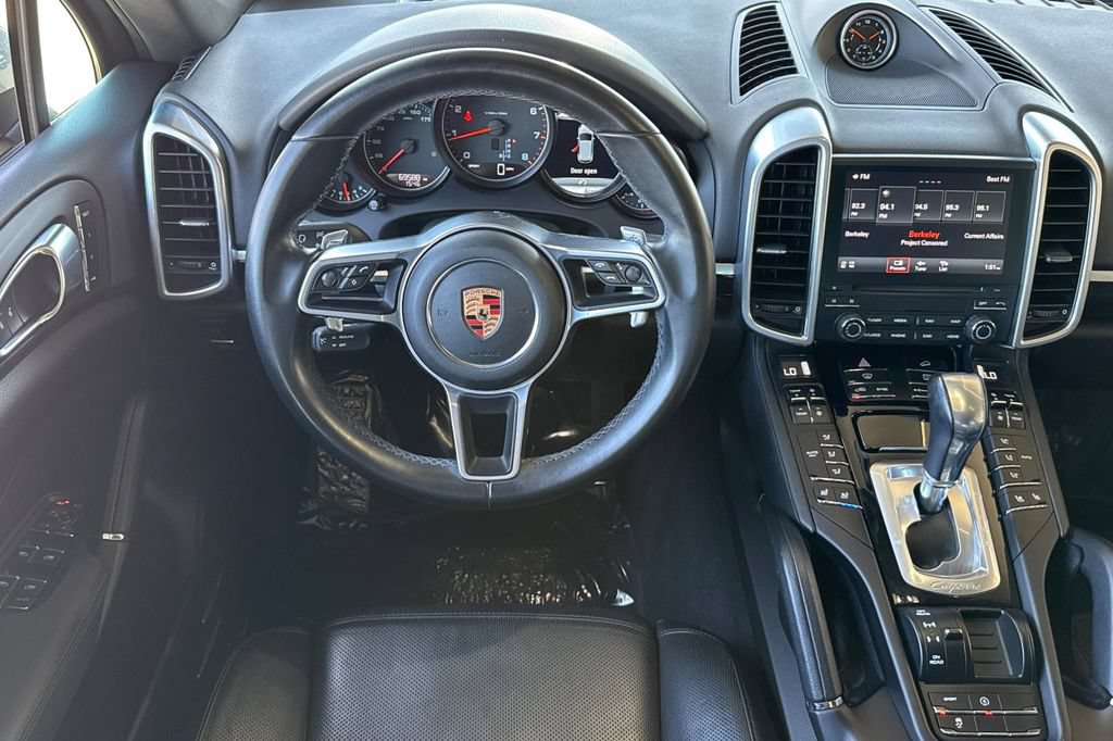 Used 2018 Porsche Cayenne Platinum Edition AWD/4WD image 13