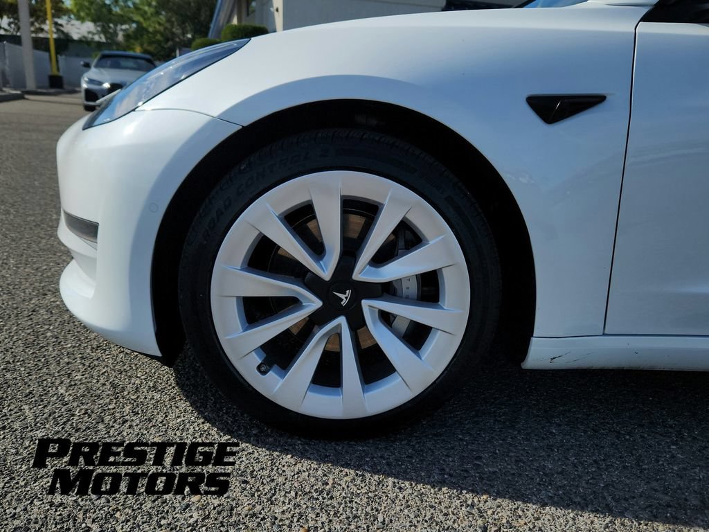 Used 2022 Tesla Model 3 Long Range AWD/4WD image 30