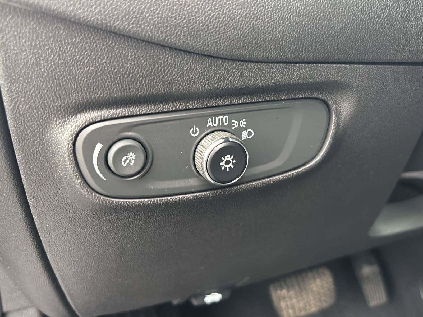 Used 2024 Chevrolet Equinox LT AWD/4WD image 19