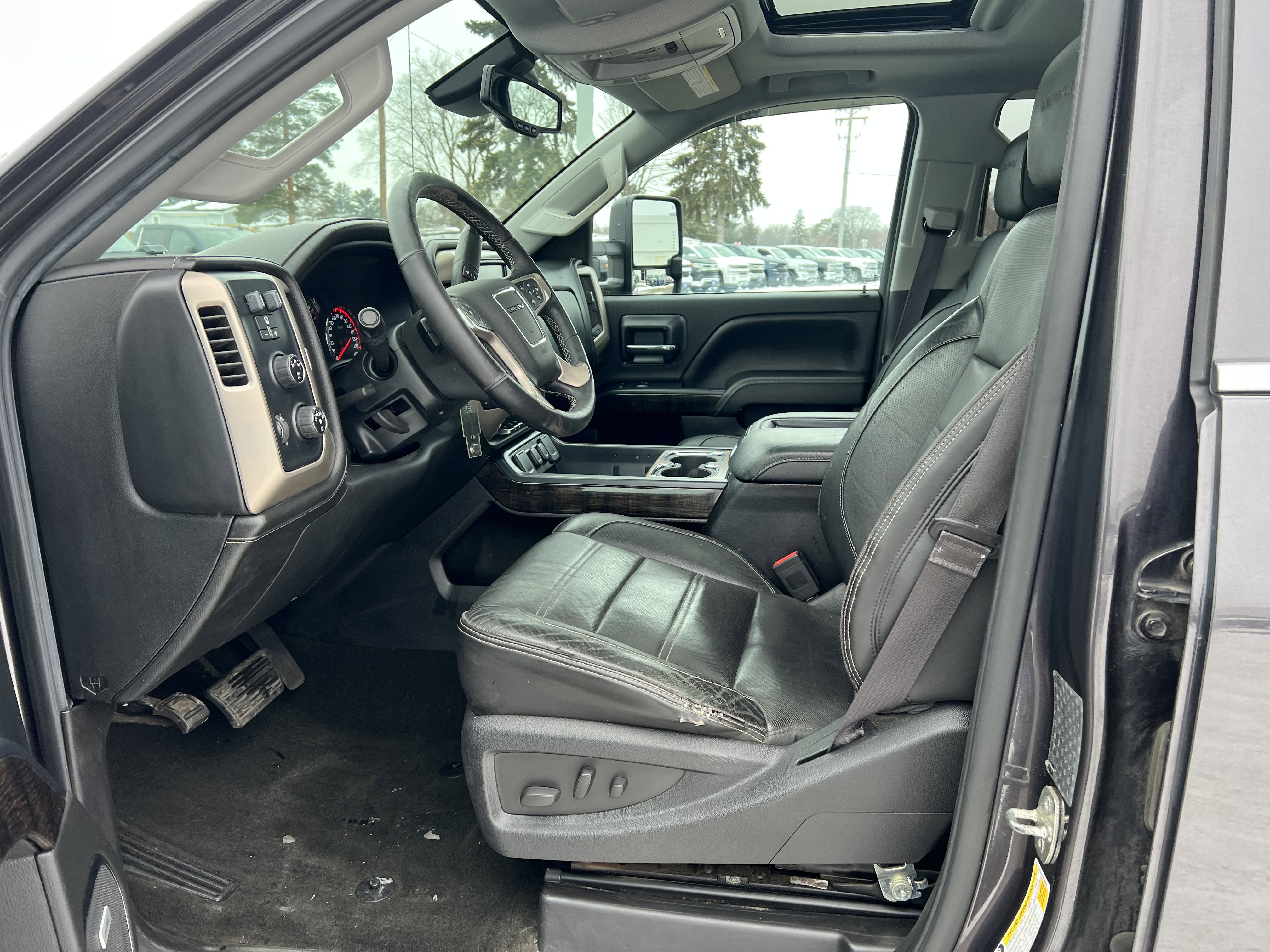 Used 2015 GMC Sierra 3500 Denali w/ Duramax Plus Package image 14