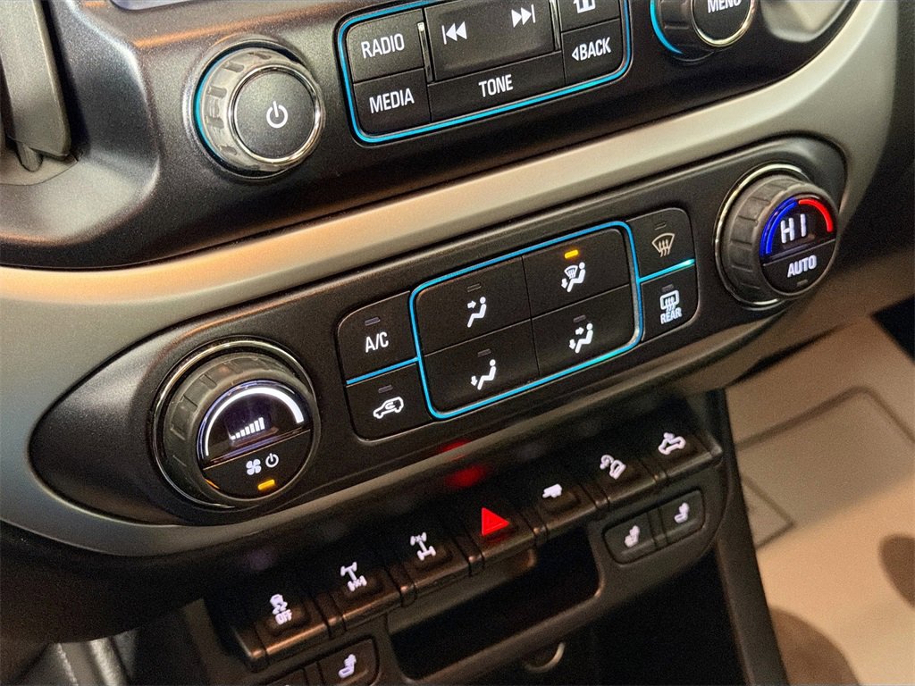 Used 2018 Chevrolet Colorado ZR2 image 16