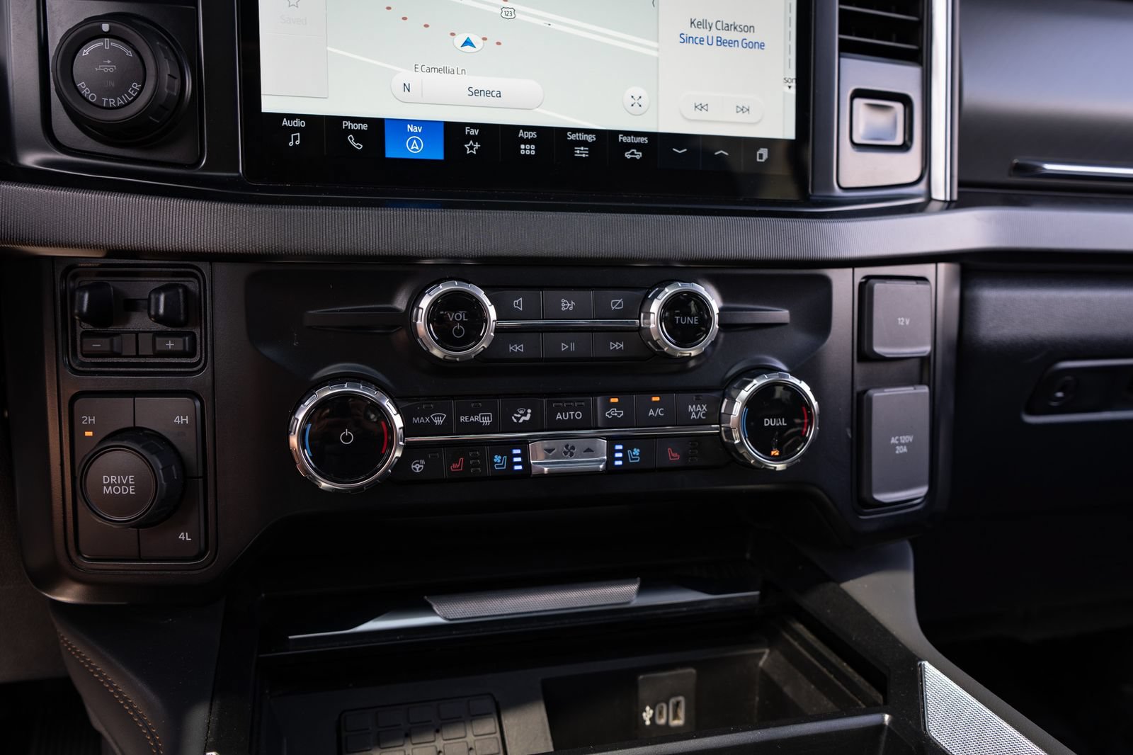 Used 2024 Ford F450 Platinum w/ FX4 Off-Road Package AWD/4WD image 56