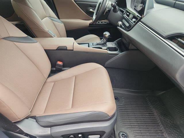 Used 2024 Lexus ES 350 w/ Premium Package FWD image 27