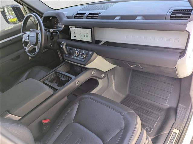 Used 2022 Land Rover Defender 110 X-Dynamic SE AWD/4WD image 23