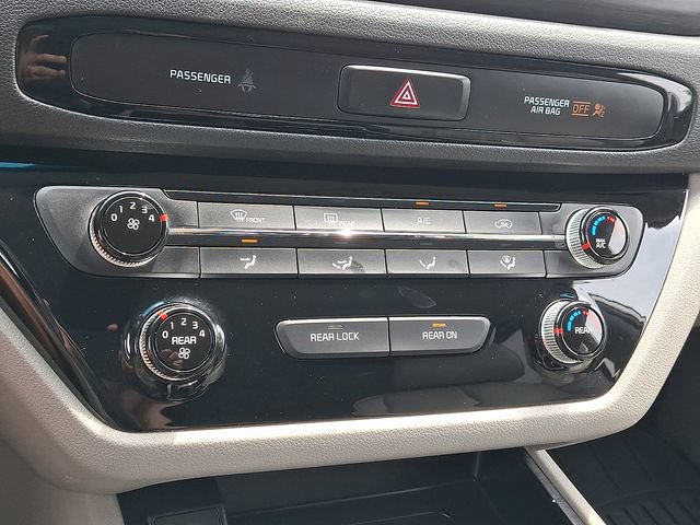 Used 2021 Kia Sedona EX FWD image 15