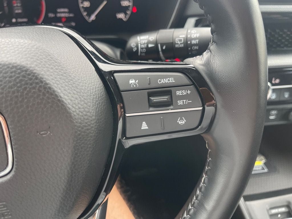 Used 2025 Honda CR-V EX-L image 17