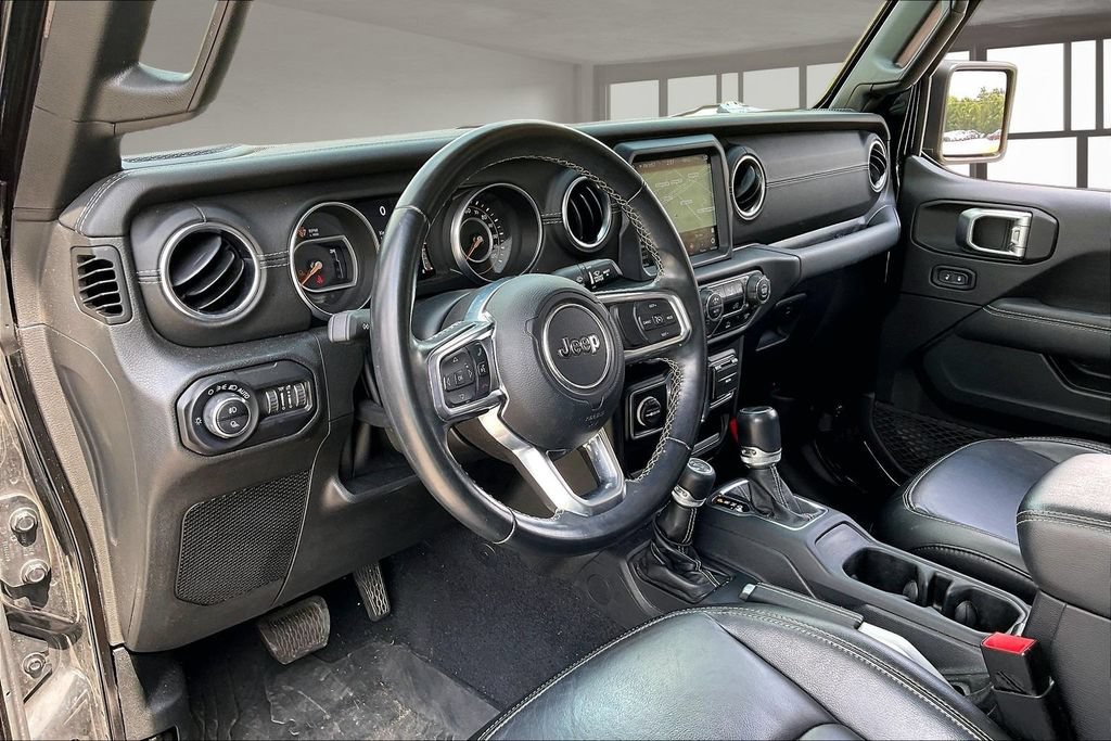 Used 2020 Jeep Gladiator Overland w/ Popular Equipment Package AWD/4WD image 17