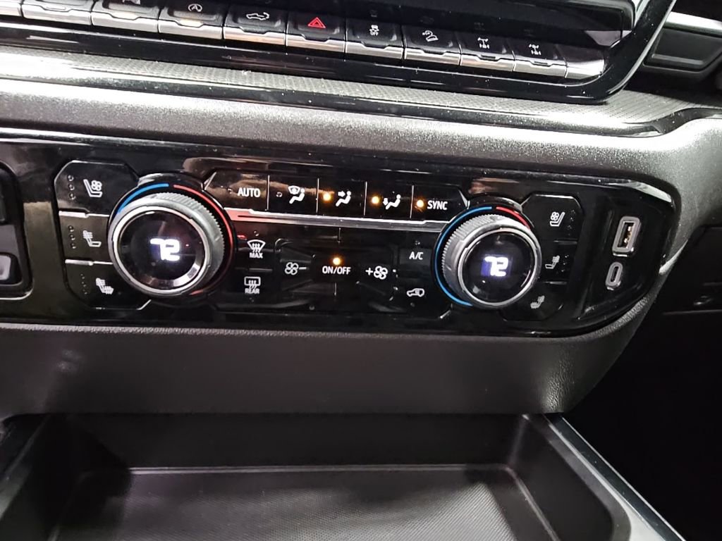 Used 2024 Chevrolet Silverado 1500 ZR2 image 20