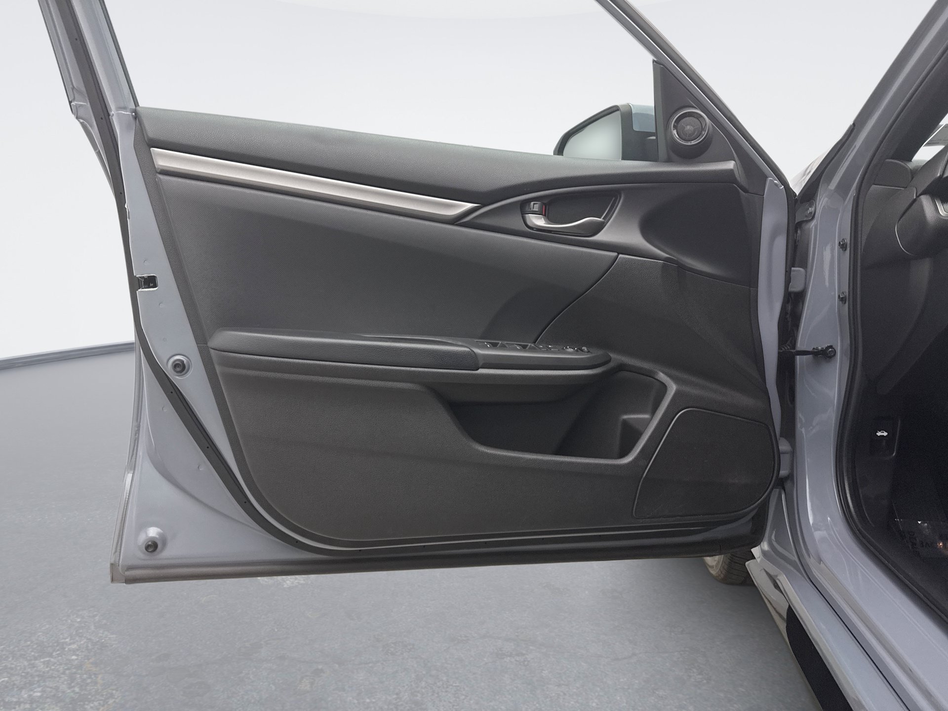 Used 2020 Honda Civic Sport image 9