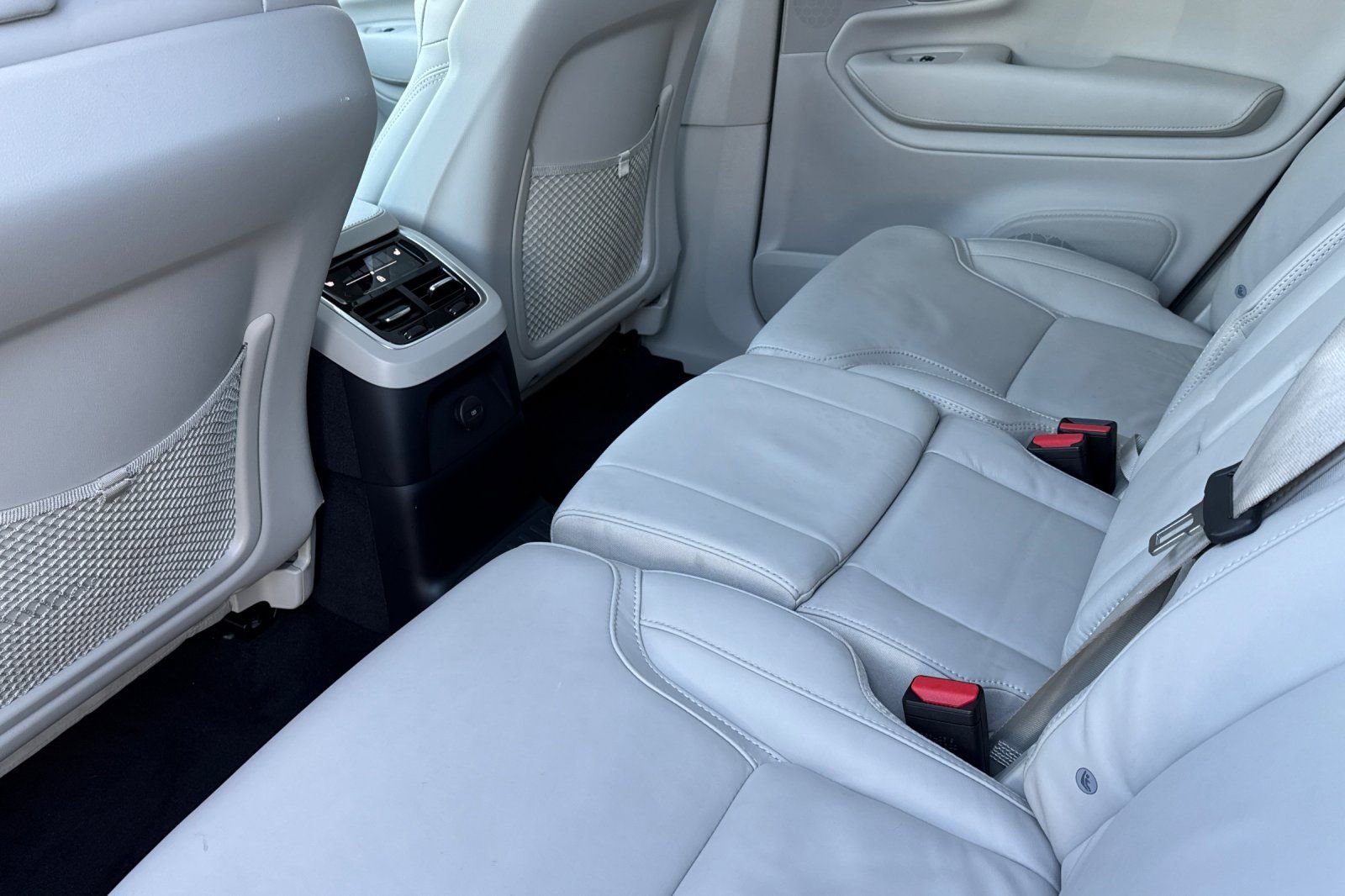 Used 2024 Volvo XC90 T8 Ultimate image 12