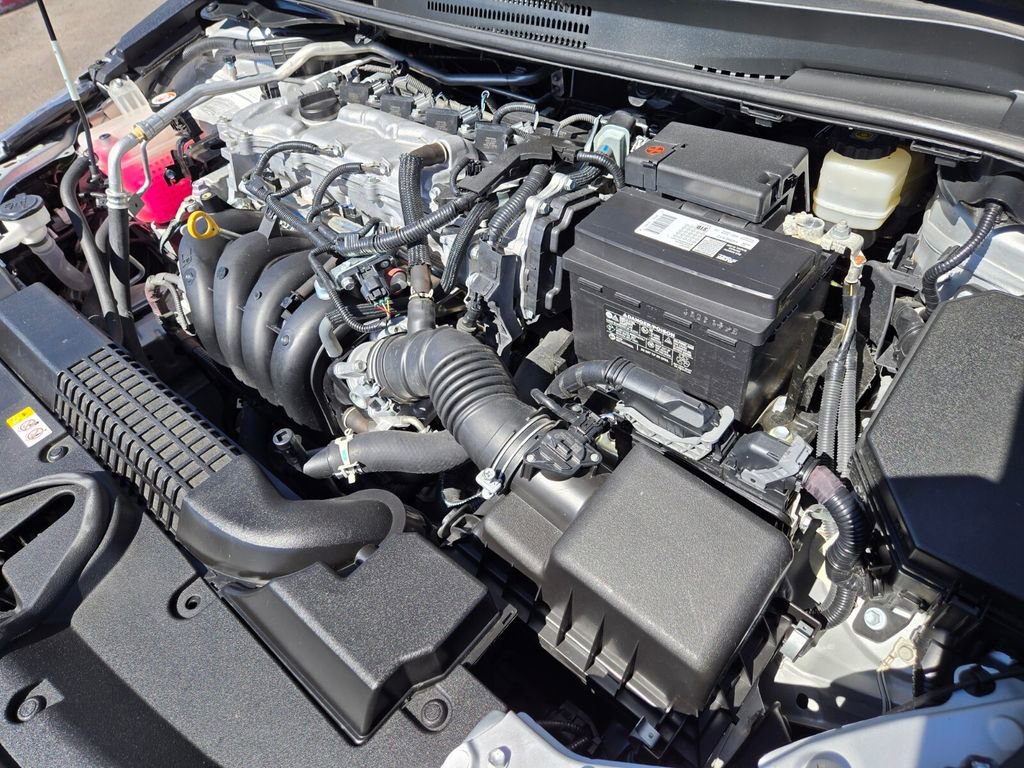 Used 2022 Toyota Corolla LE FWD image 22