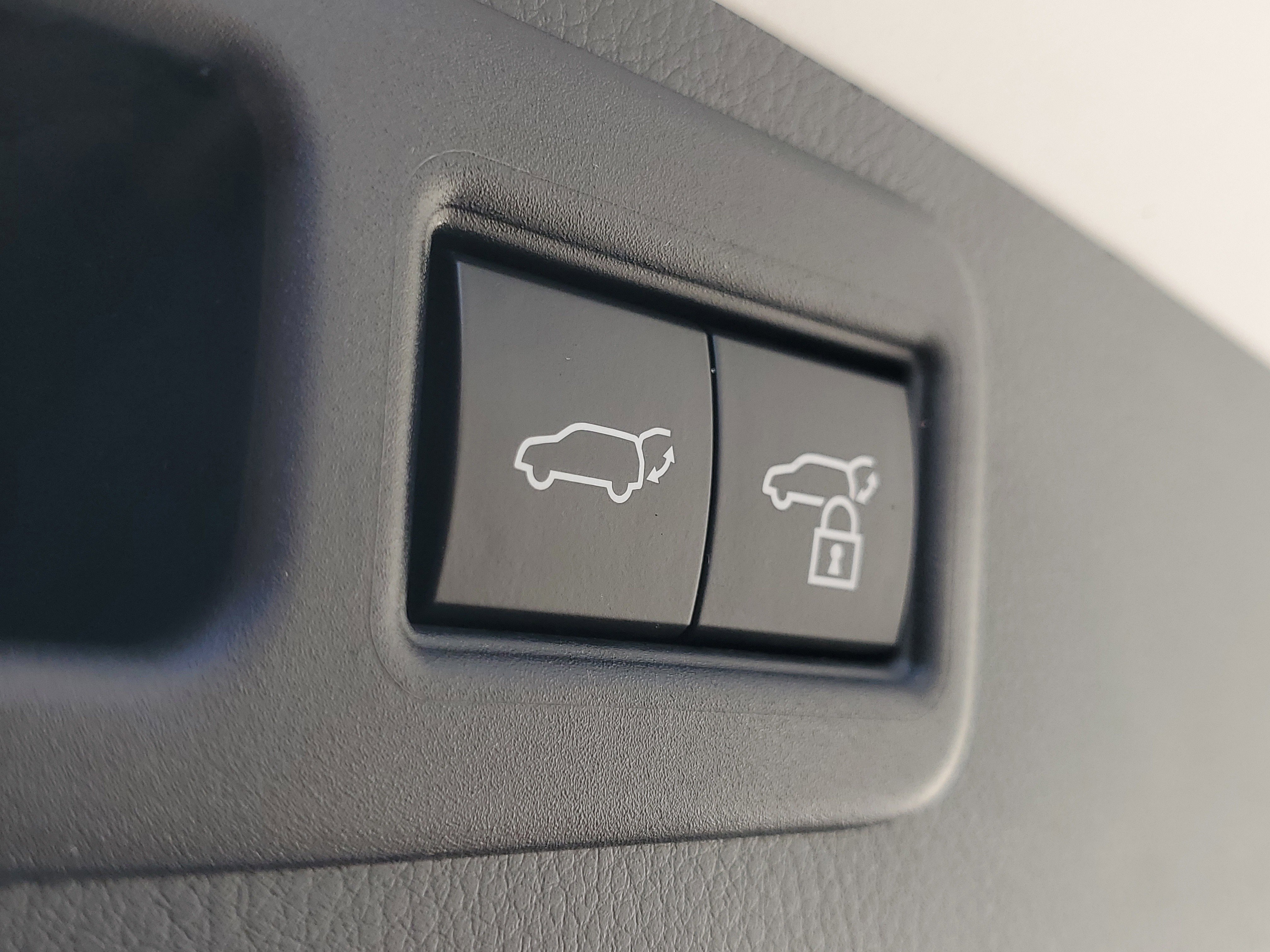 Used 2023 Lexus RX 350 Premium w/ Accessory Package (Z1) image 9