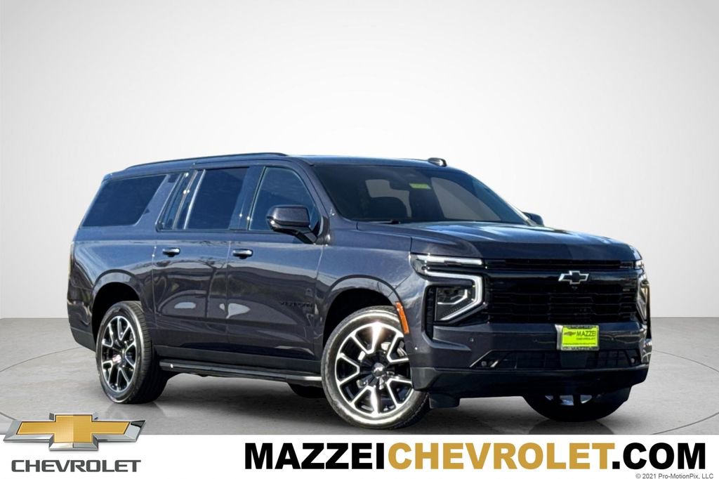 Used 2025 Chevrolet Suburban RST image 1