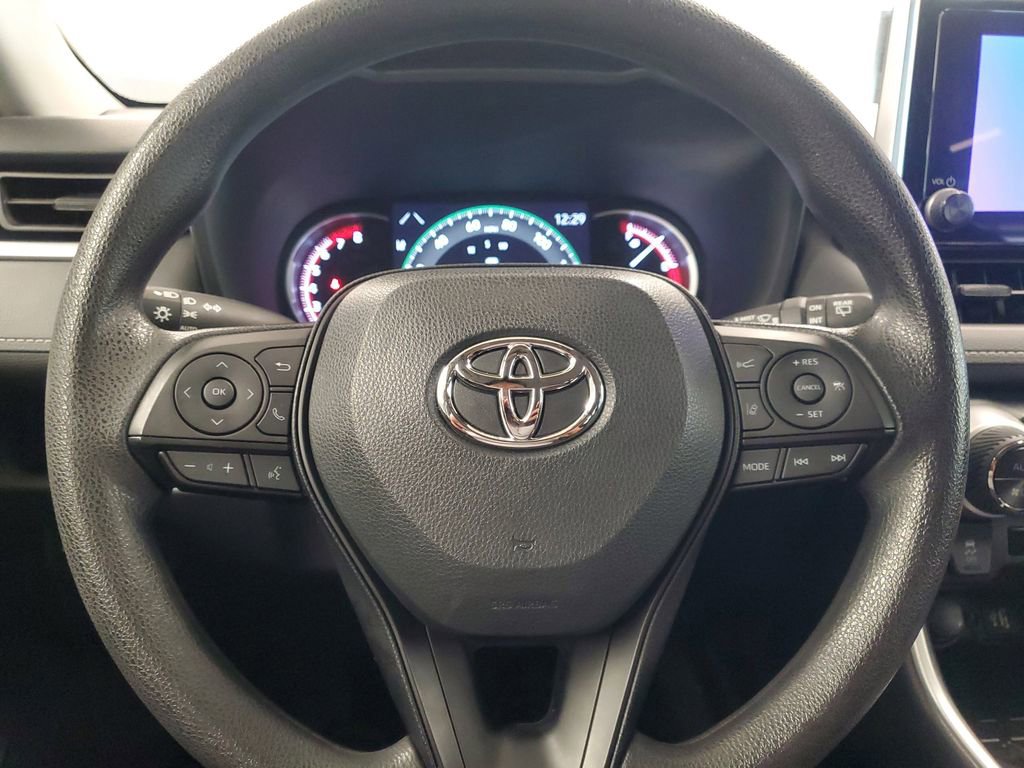 Used 2023 Toyota RAV4 XLE image 19