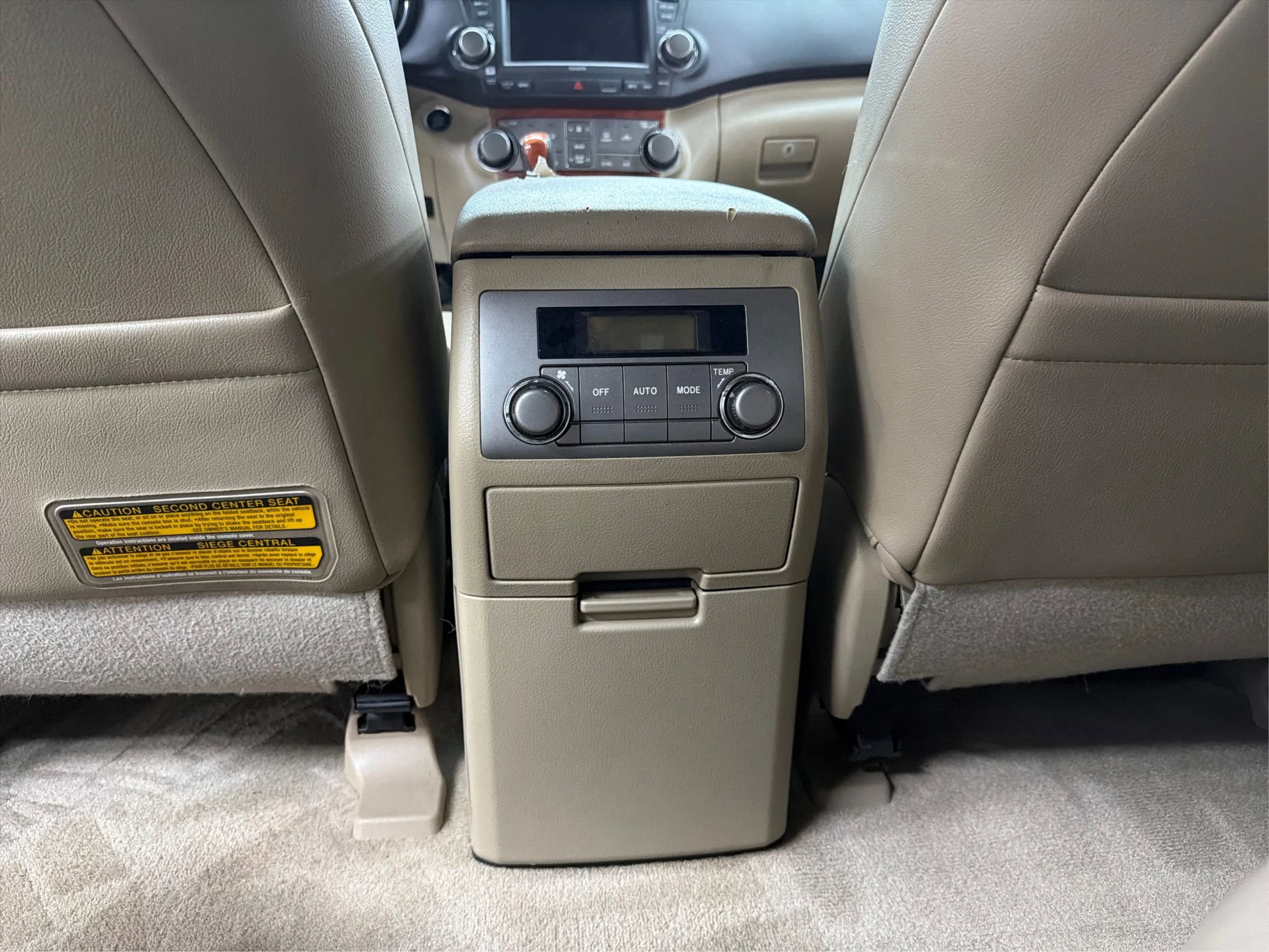 Used 2010 Toyota Highlander Limited FWD image 29