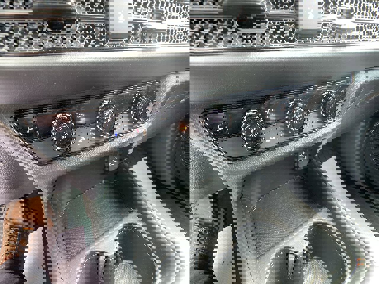 Used 2023 Honda HR-V Sport image 18