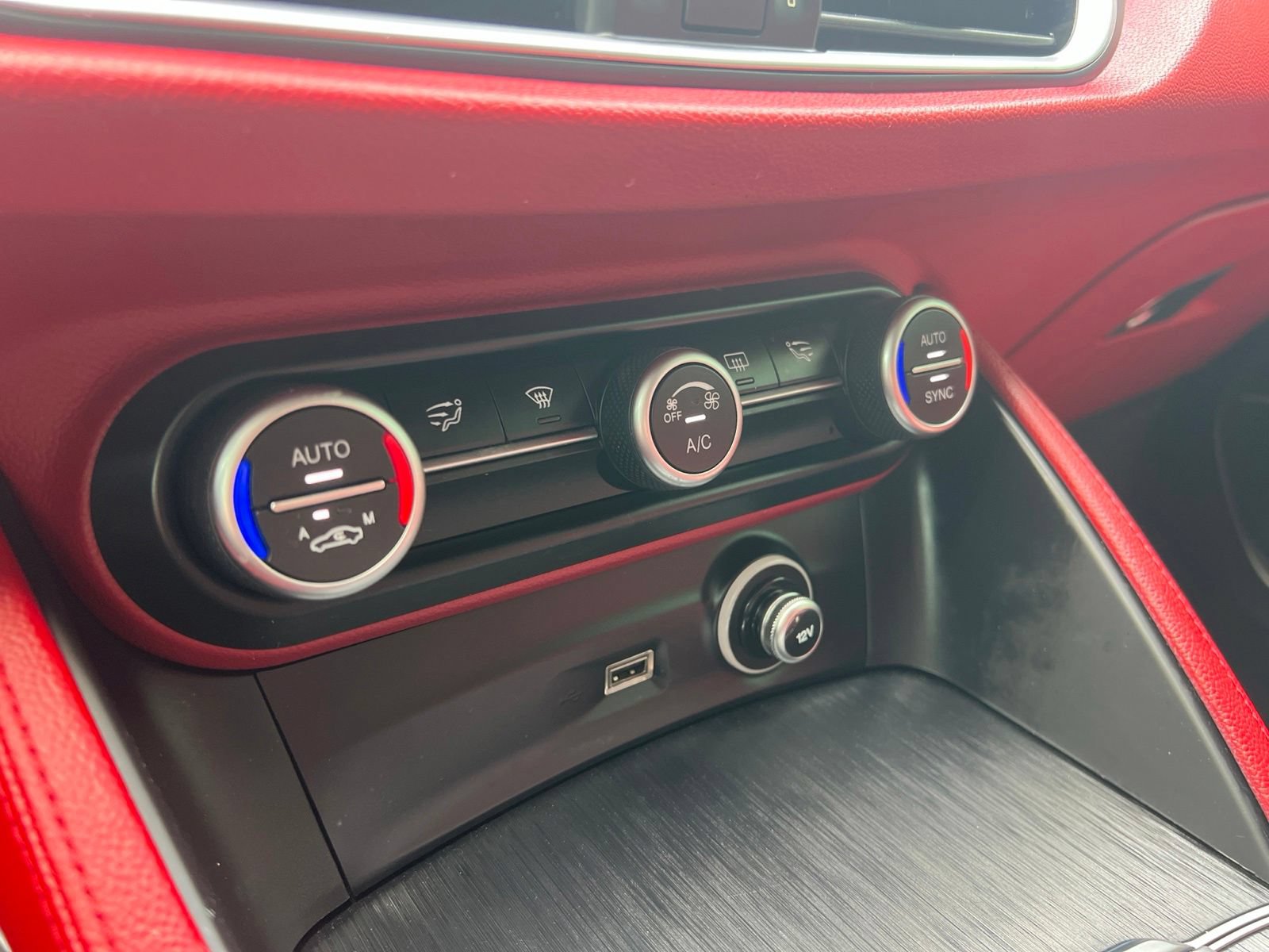 Used 2019 Alfa Romeo Stelvio w/ Nero Edizione RWD image 20