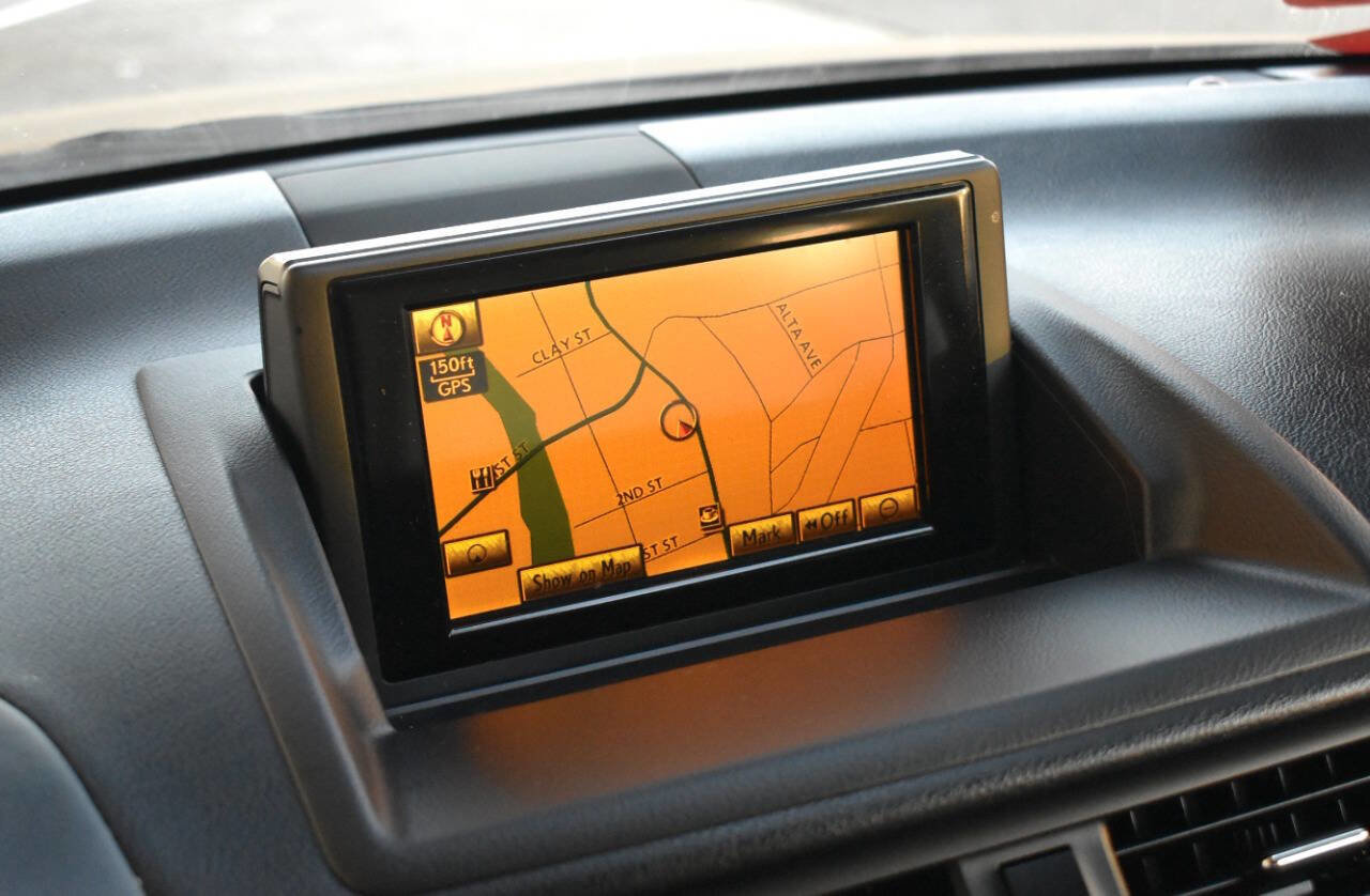 Used 2012 Lexus CT 200h Premium image 23