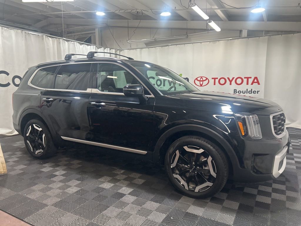 Used 2025 Kia Telluride S image 10