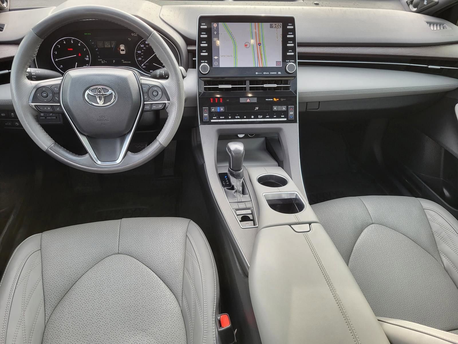 Used 2020 Toyota Avalon Limited image 15