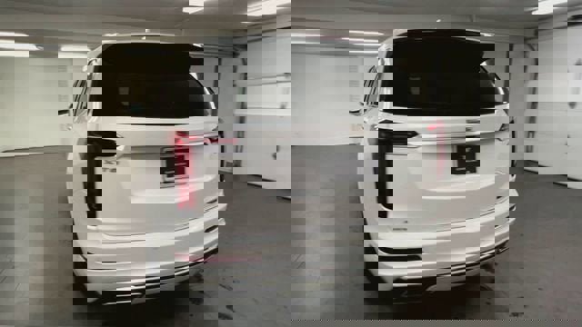 Certified 2020 Cadillac XT6 Premium Luxury image 7