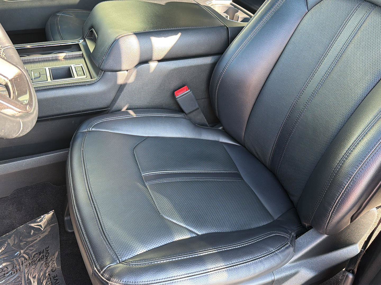 Used 2021 Ford Expedition Limited RWD image 35