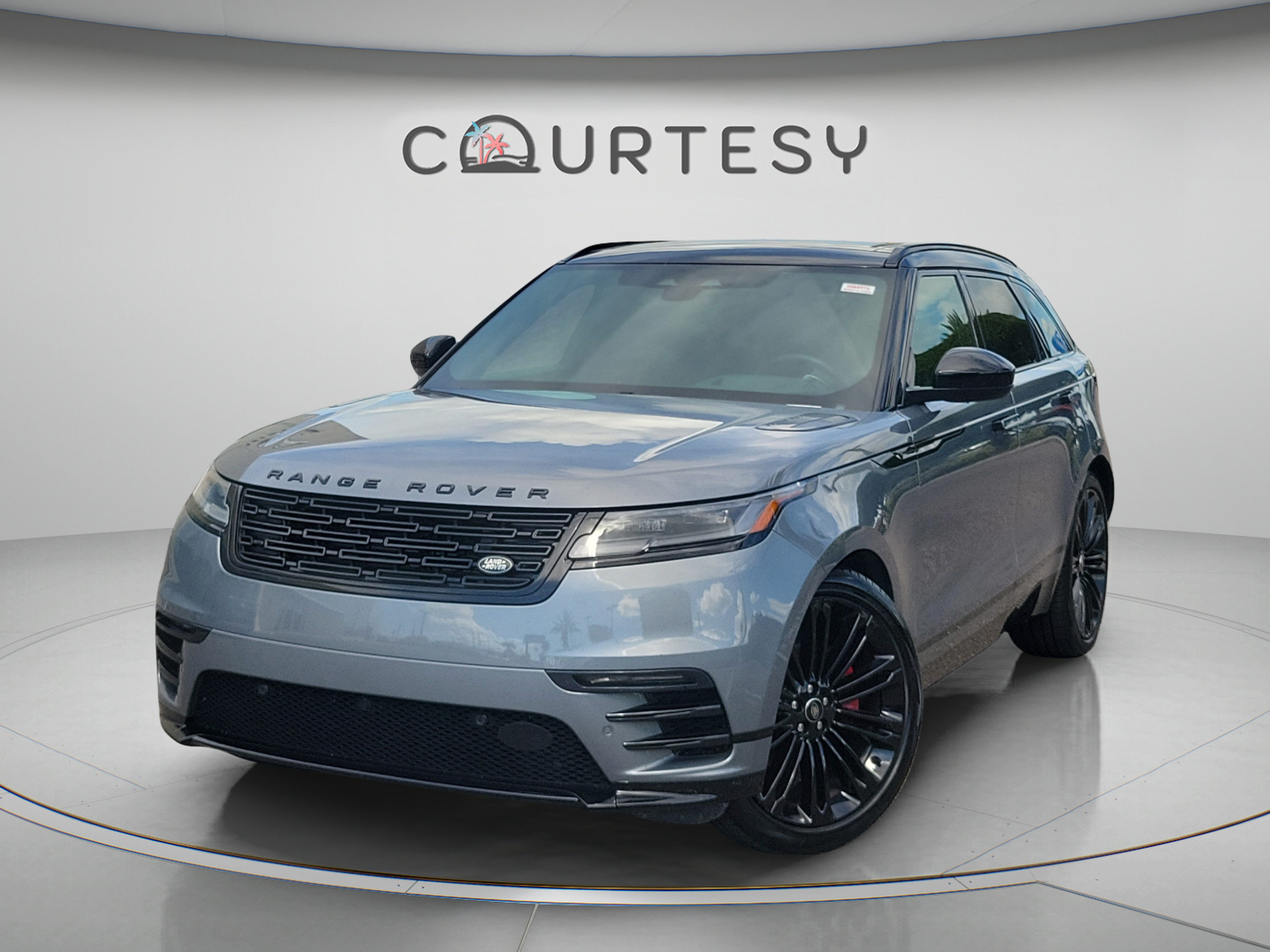 Used 2024 Land Rover Range Rover Velar Dynamic SE