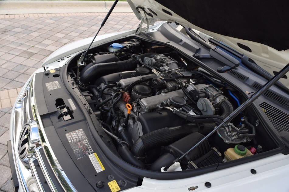 Used 2006 Volkswagen Touareg V10 TDI AWD/4WD image 91