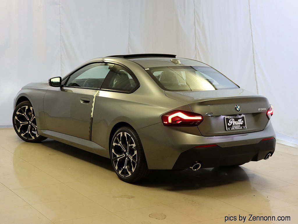 Used 2025 BMW 230i xDrive Coupe w/ Premium Package image 7