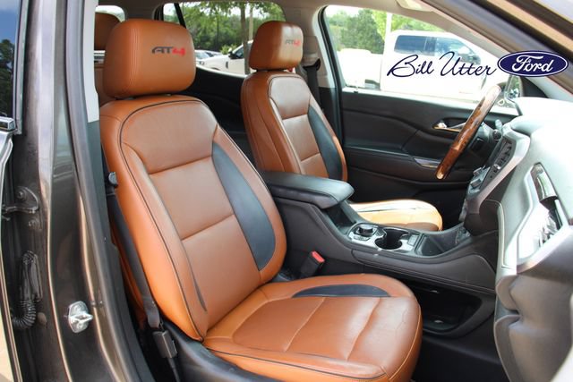 Used 2020 GMC Acadia AT4 w/ Driver Alert Package II AWD/4WD image 8