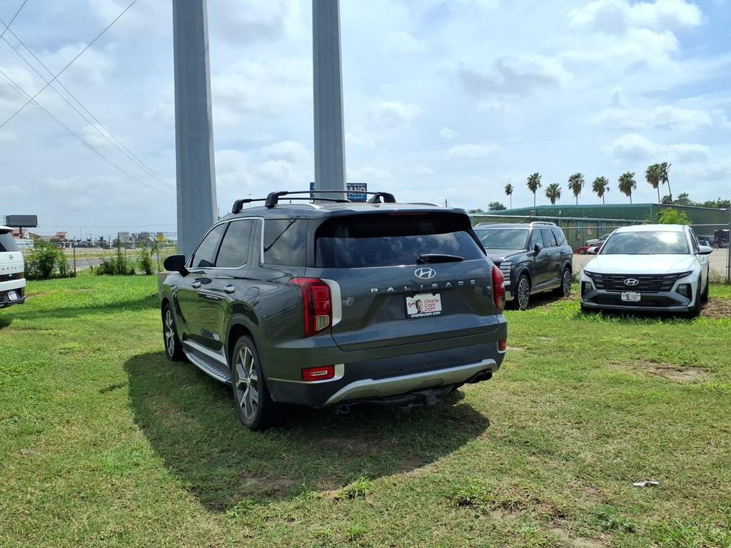 Used 2022 Hyundai Palisade SEL w/ Premium Package AWD/4WD image 3