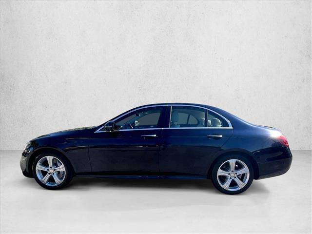 Used 2017 Mercedes-Benz E 300 4MATIC image 6