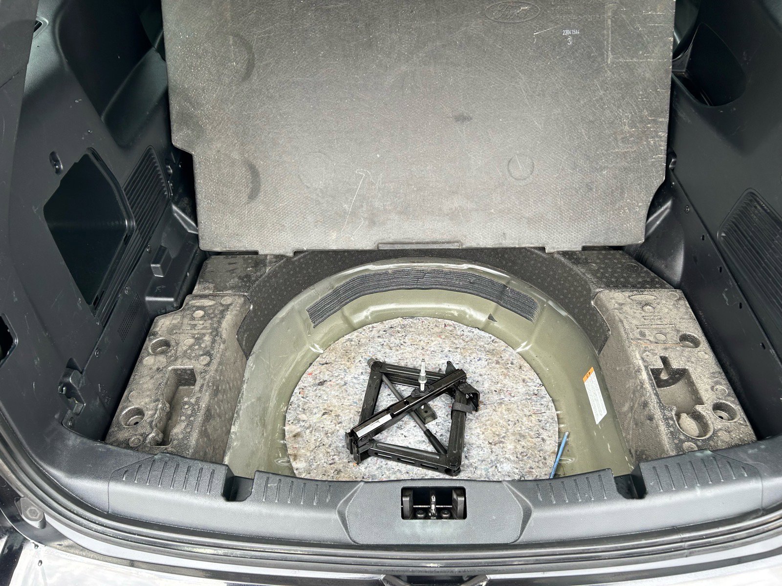 Used 2021 Ford Explorer 4WD Police Interceptor image 16