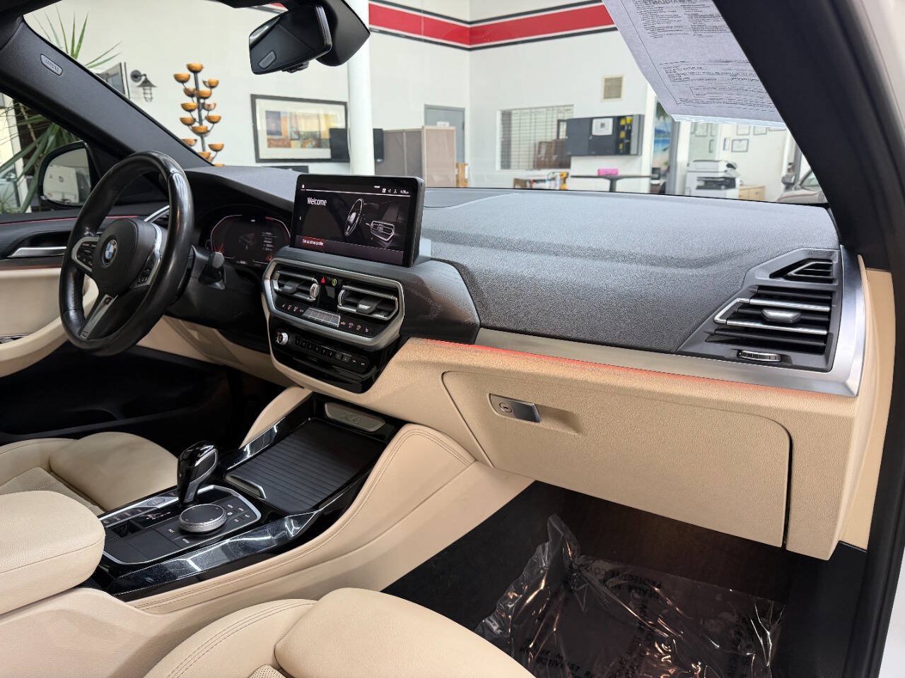 Used 2022 BMW X4 xDrive30i w/ M Sport Package 2 AWD/4WD image 18