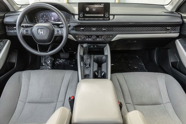 Used 2023 Honda Accord EX image 6