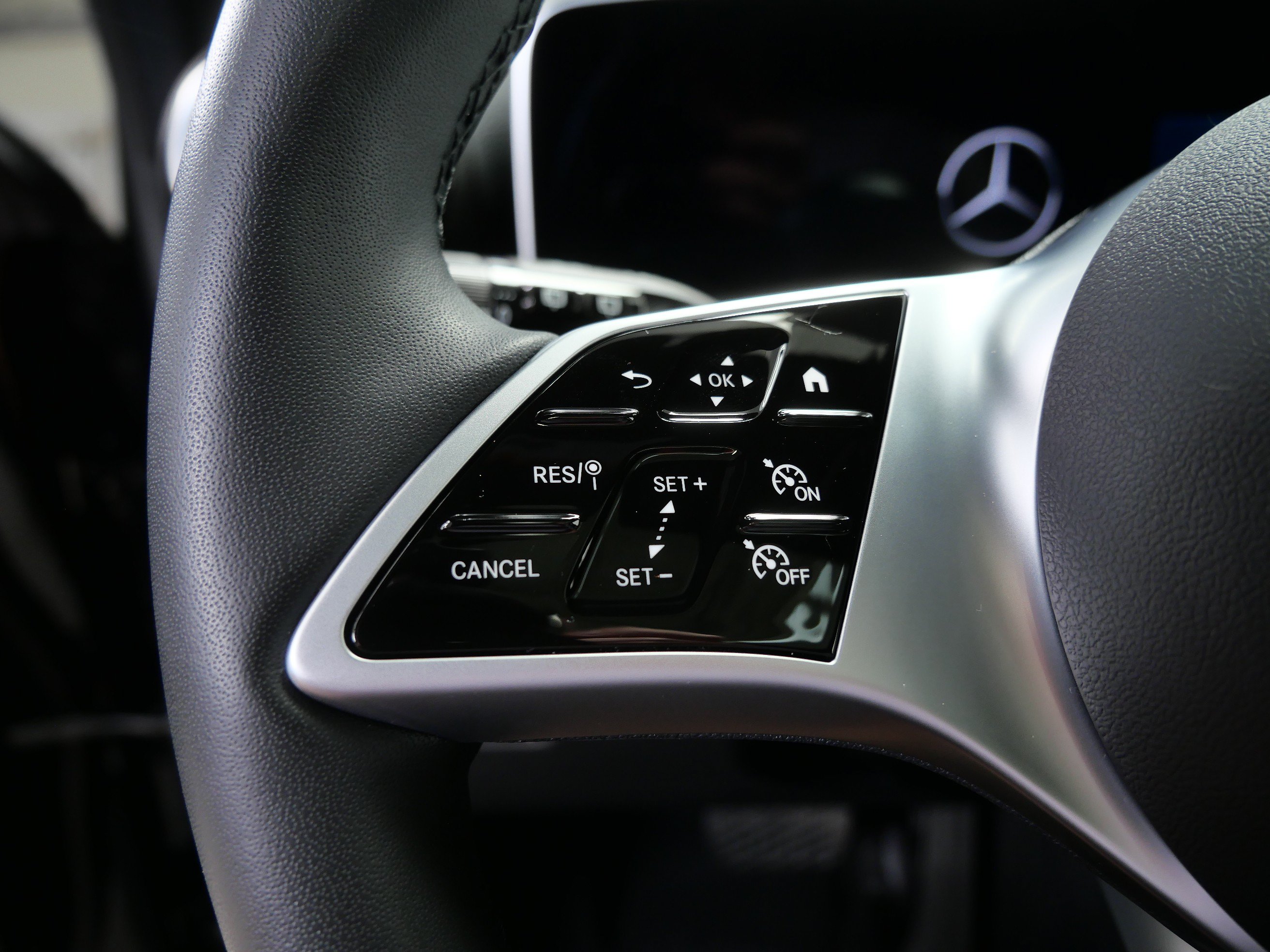 Certified 2026 Mercedes-Benz GLC 300 4MATIC image 24