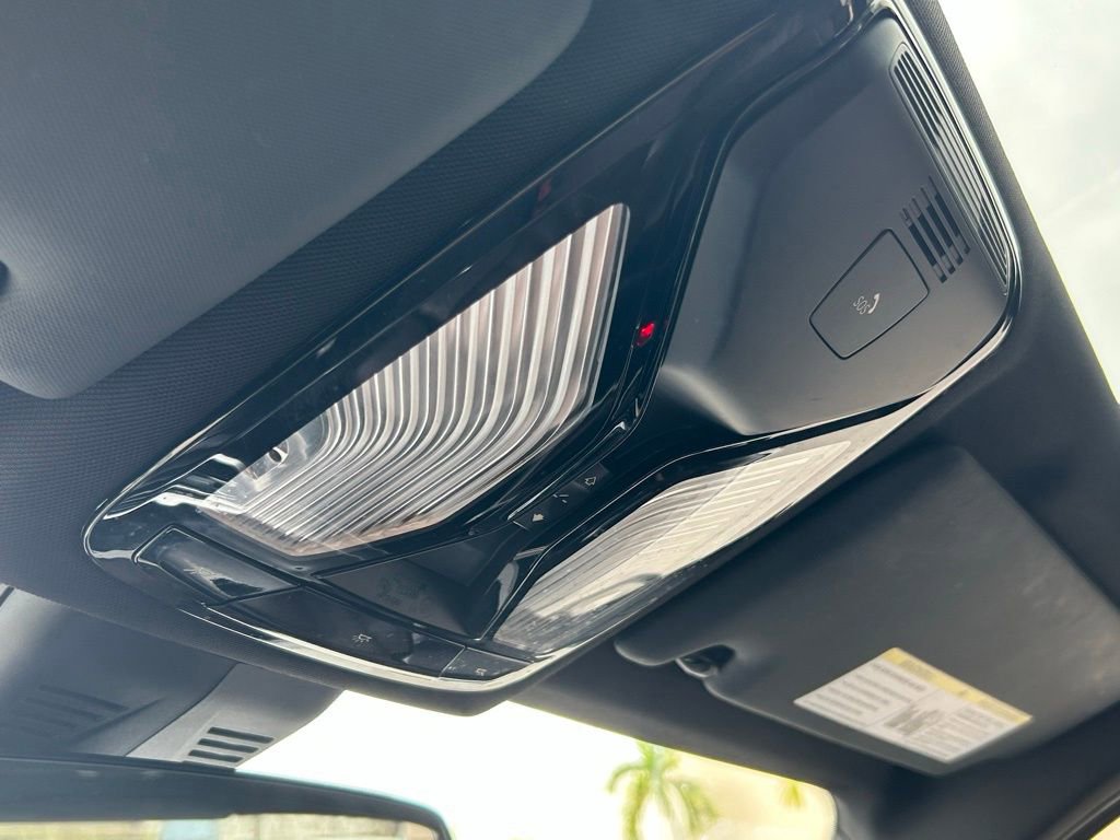 Used 2020 BMW 330i Sedan w/ Convenience Package image 29