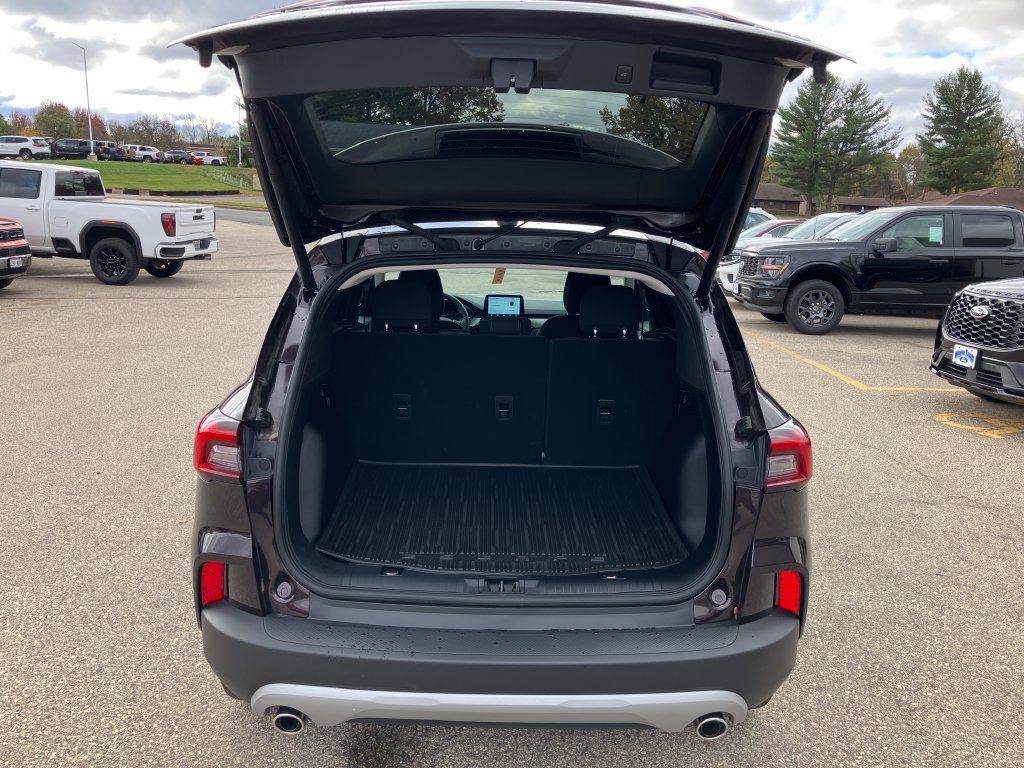 Used 2023 Ford Escape Active AWD/4WD image 17