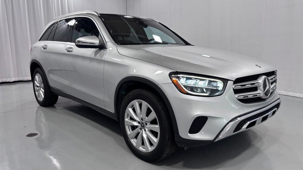 Used 2020 Mercedes-Benz GLC 300 4MATIC image 4