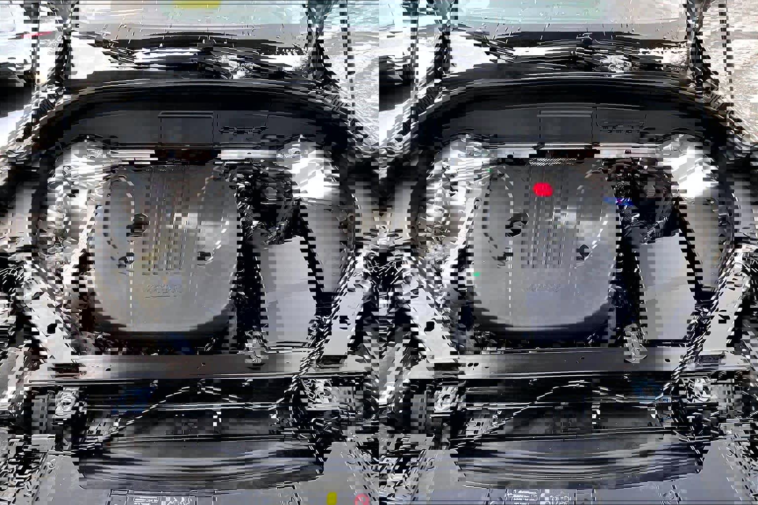 Certified 2023 Volvo XC60 B5 Plus image 28