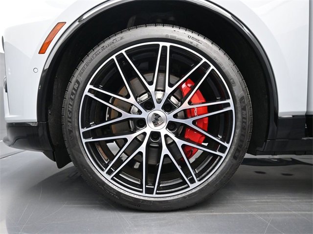 New 2025 Porsche Macan Turbo Electric image 6