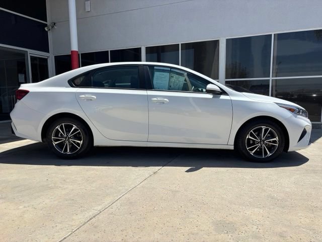 Used 2023 Kia Forte LXS FWD image 2