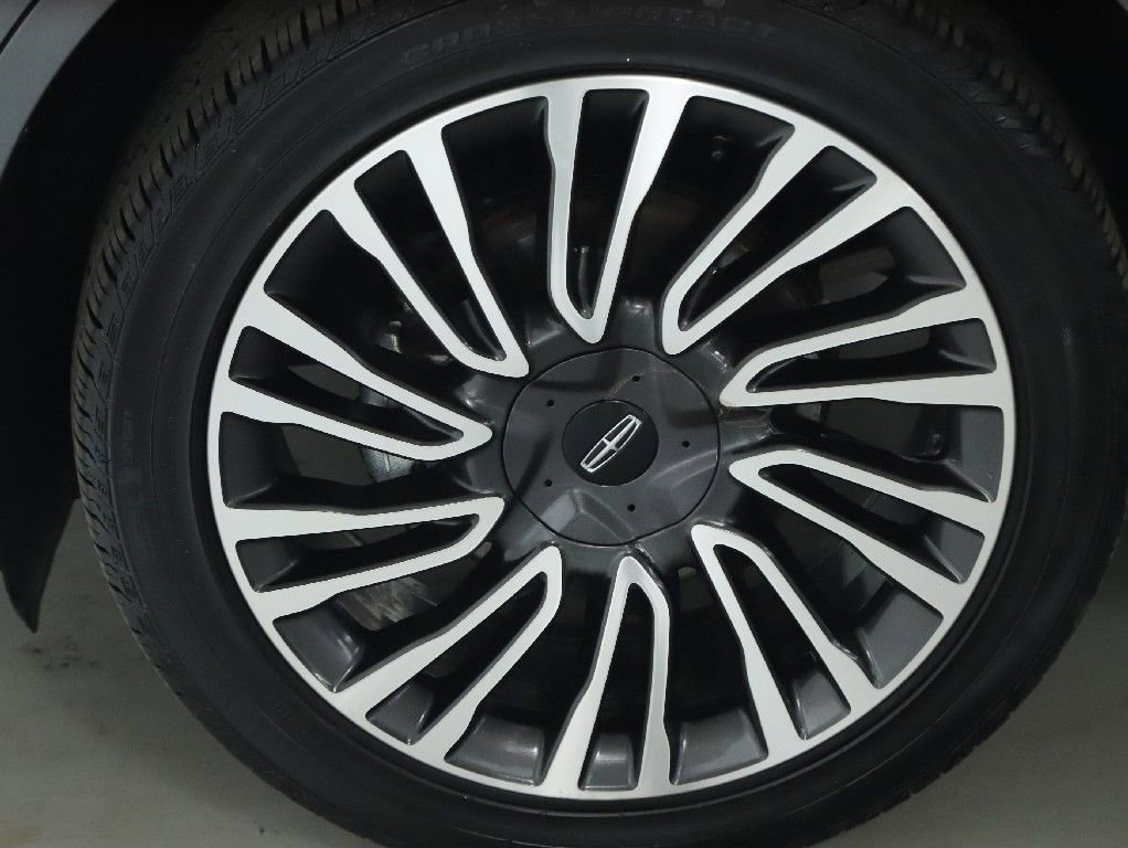 Used 2022 Lincoln Corsair AWD w/ Equipment Group 101A image 35